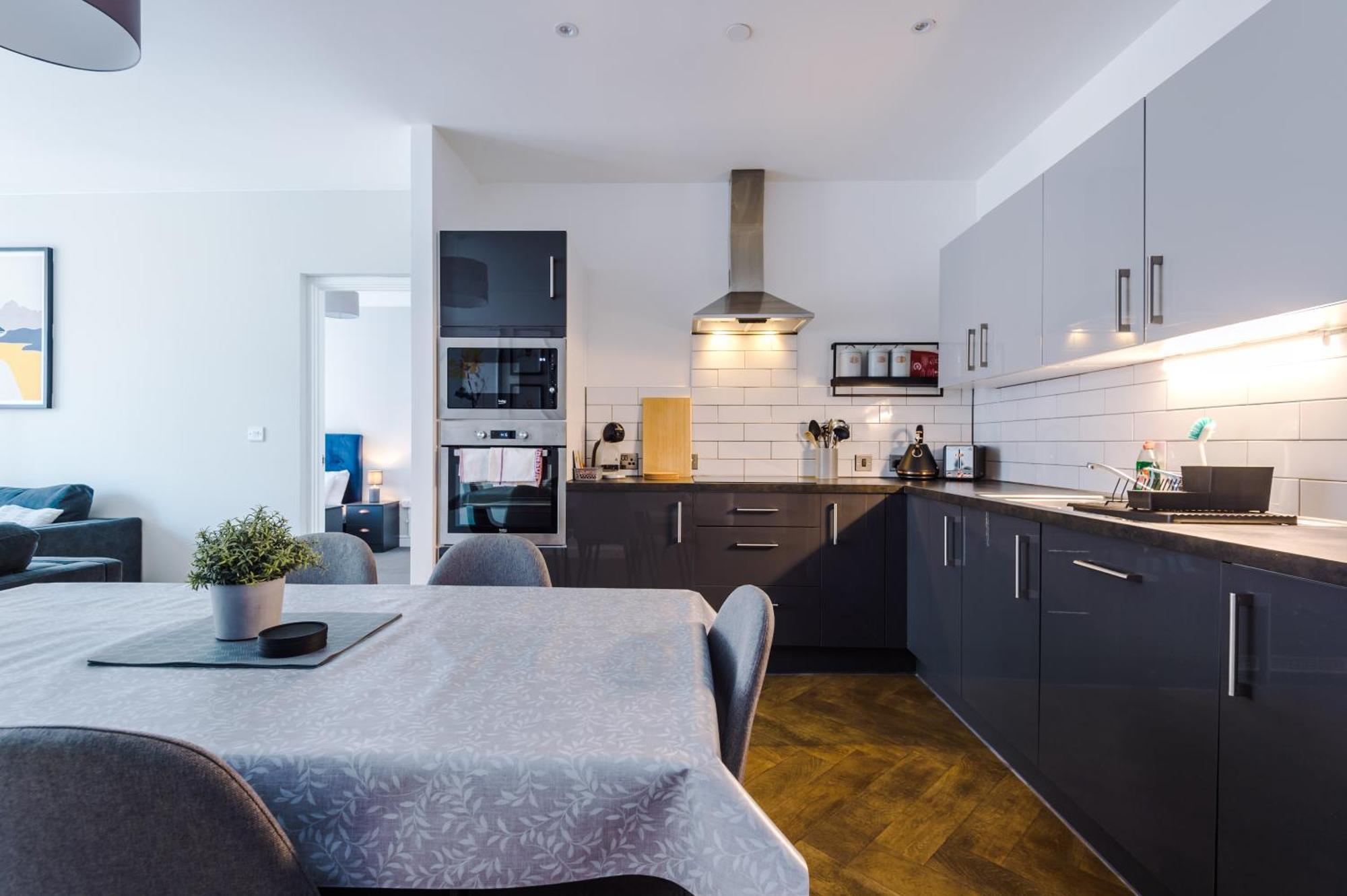 Hilltop Serviced Apartments - Ancoats แมนเชสเตอร์ ภายนอก รูปภาพ