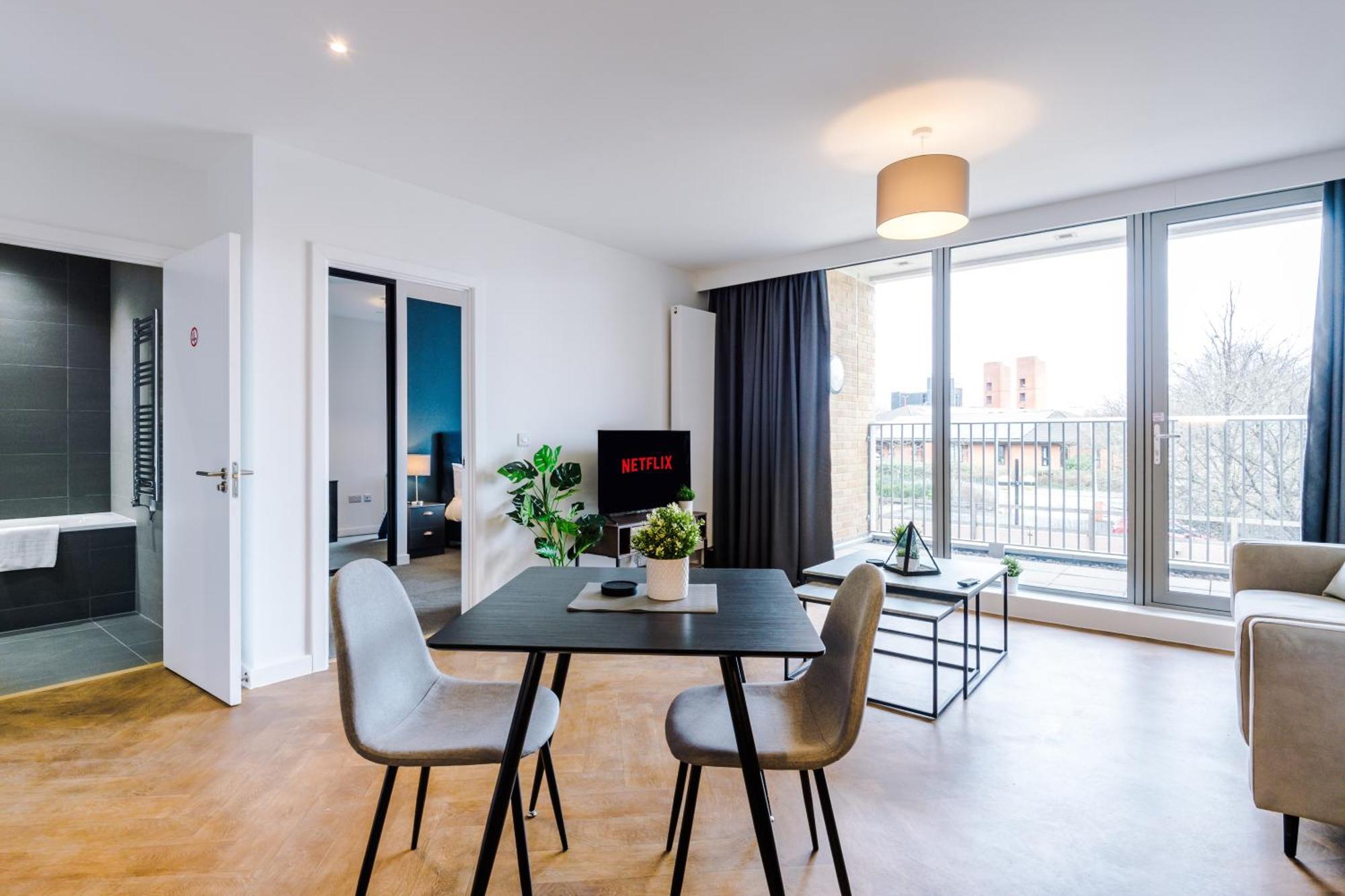Hilltop Serviced Apartments - Ancoats แมนเชสเตอร์ ภายนอก รูปภาพ